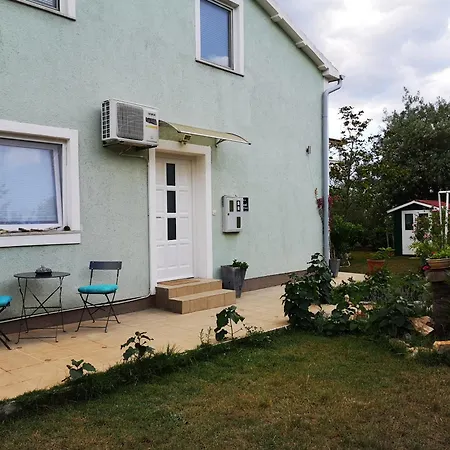 Chillout Apartments With Pool Patricia * Fažana