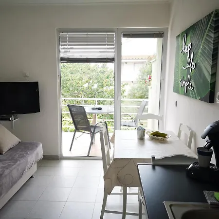 Chillout Apartments With Pool Patricia *
