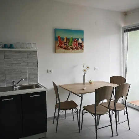 Appartement Chillout With Pool Patricia *