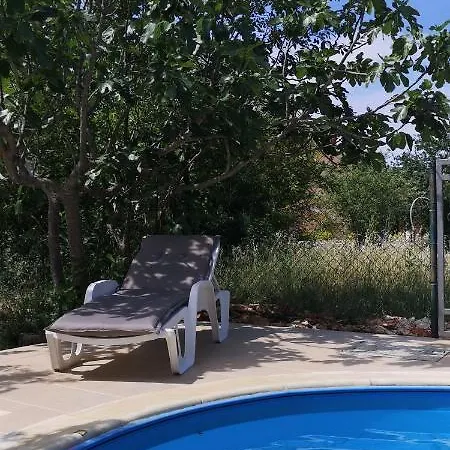 Chillout With Pool Patricia Appartement Fažana